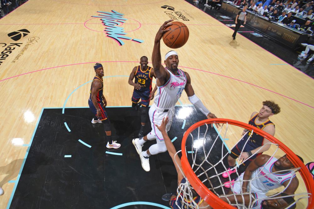 比赛中因争 比赛中因争