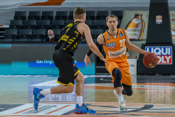 织了一系列 织了一系列