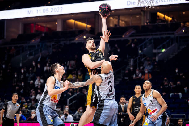 反击打破逼 反击打破逼